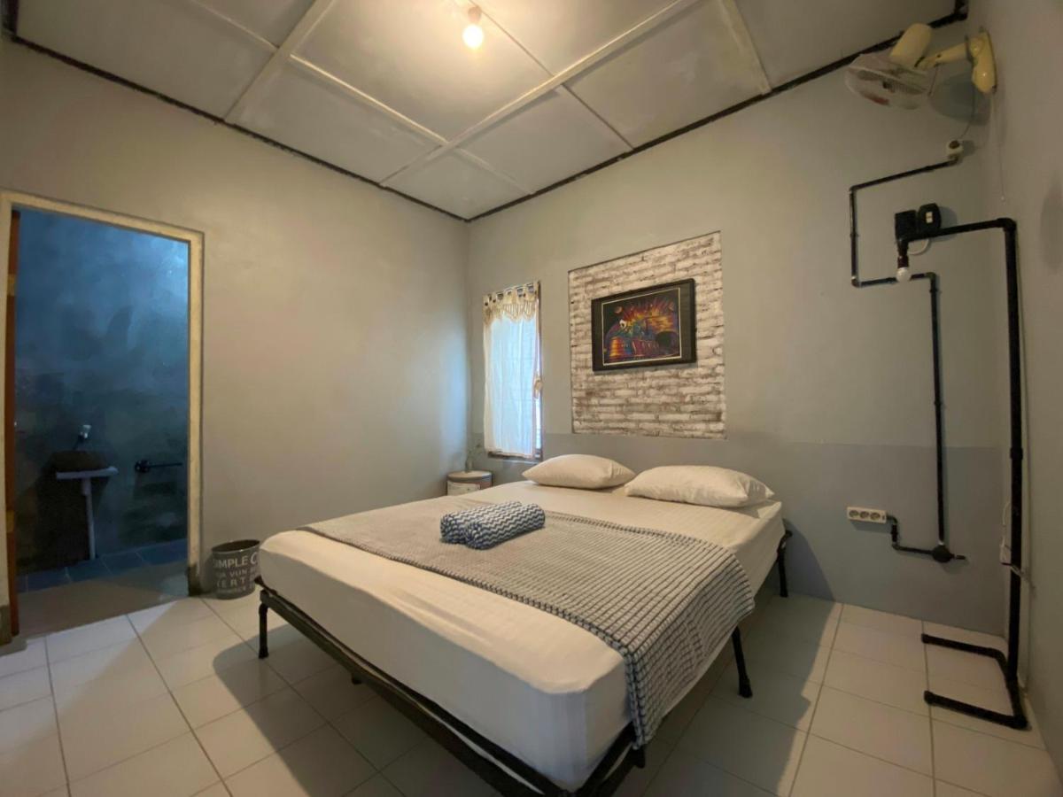 Reeneo Guesthouse Jogjakarta Buitenkant foto